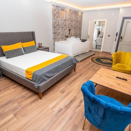 איסטמבול Comfort Inn Suites מראה חיצוני תמונה